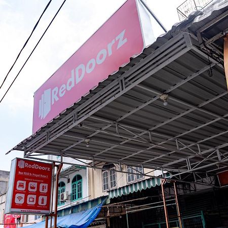 Reddoorz Near Rsud Dr Pringadi Medan 3 Hotel Ngoại thất bức ảnh