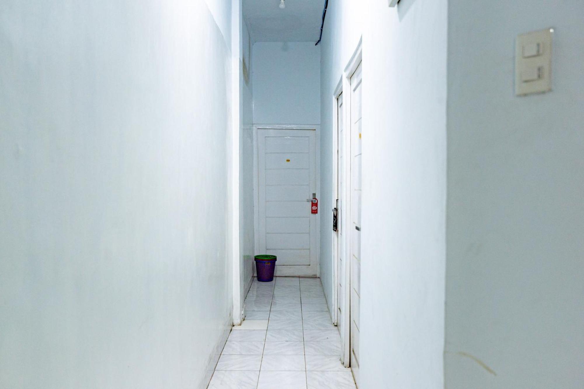 Reddoorz Near Rsud Dr Pringadi Medan 3 Hotel Ngoại thất bức ảnh