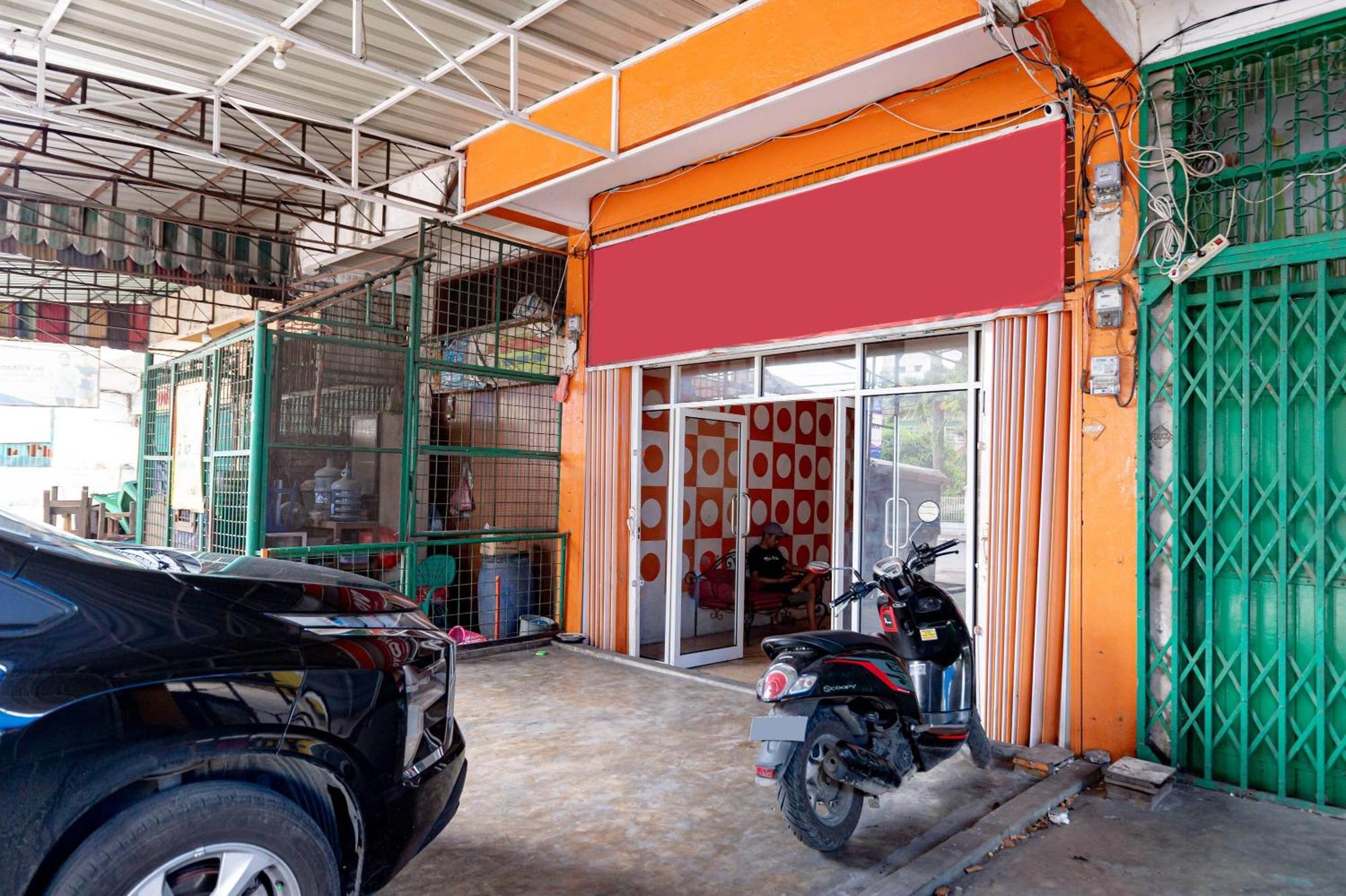 Reddoorz Near Rsud Dr Pringadi Medan 3 Hotel Ngoại thất bức ảnh