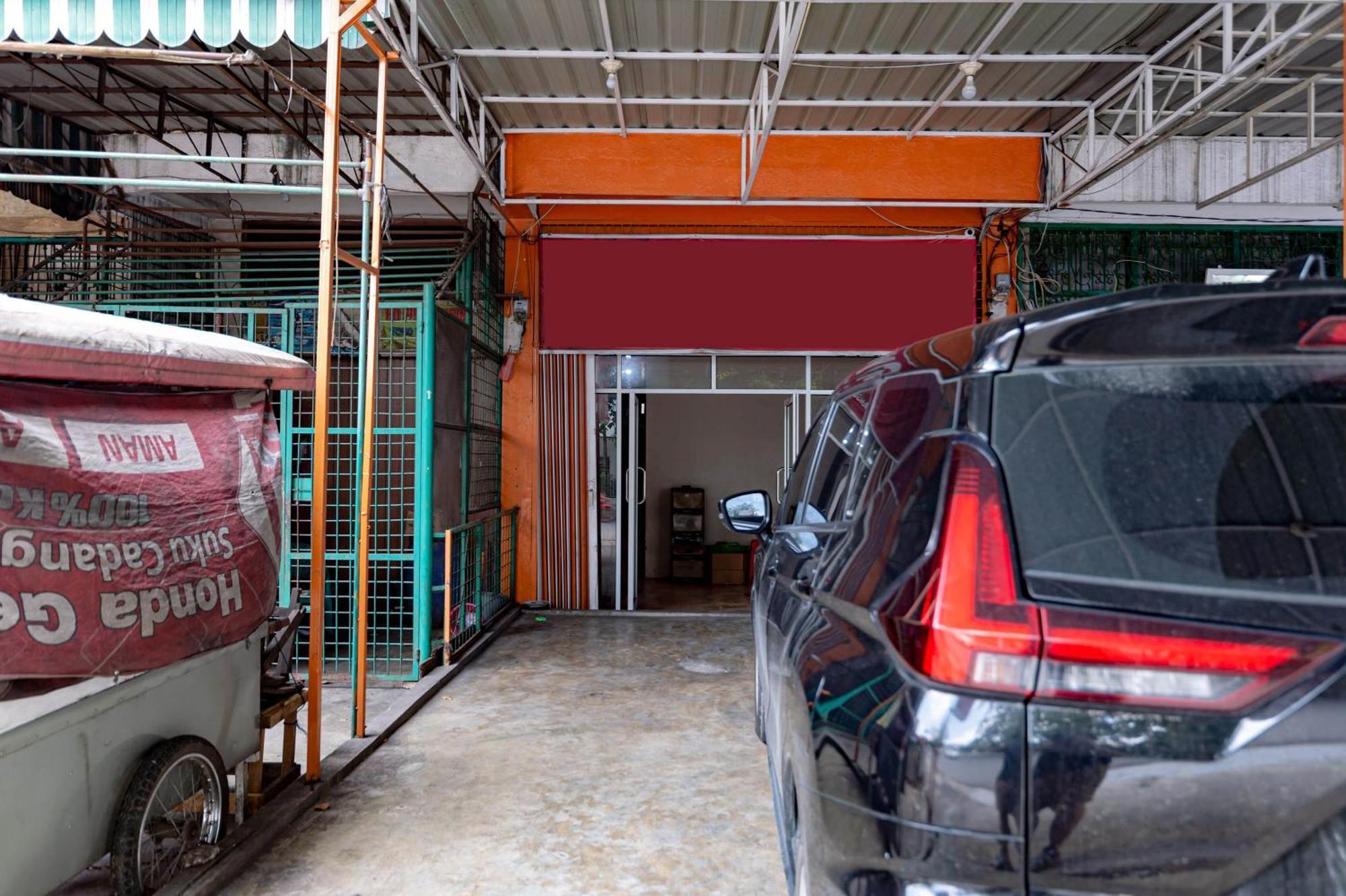 Reddoorz Near Rsud Dr Pringadi Medan 3 Hotel Ngoại thất bức ảnh